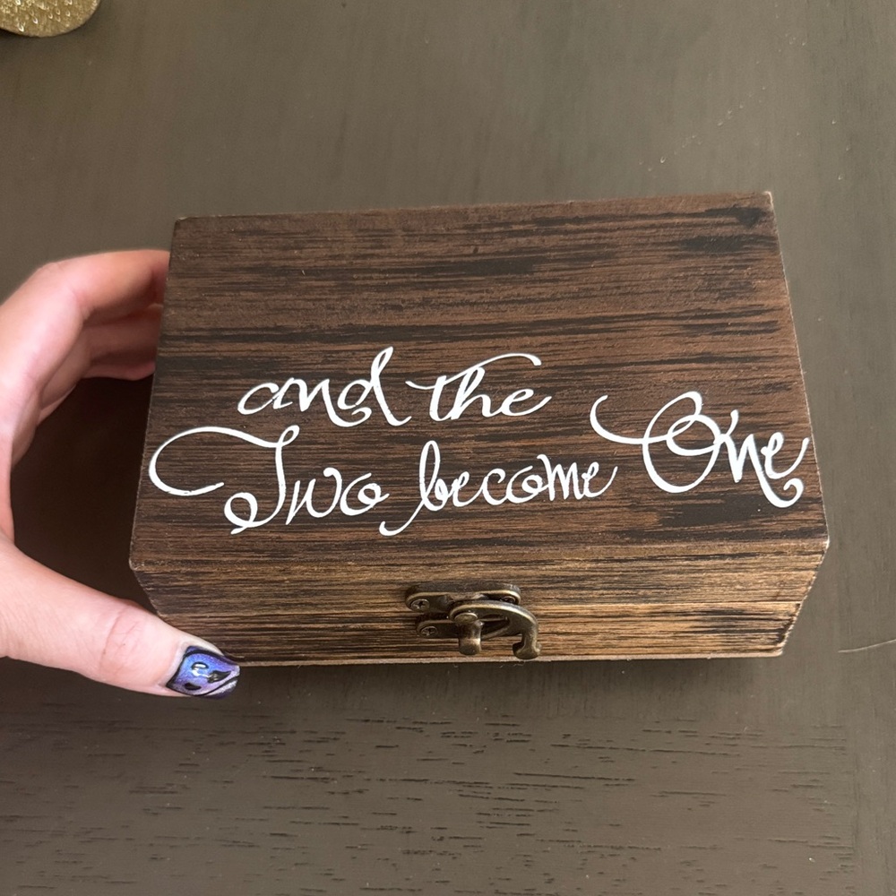 Wooden wedding ring Box with Script